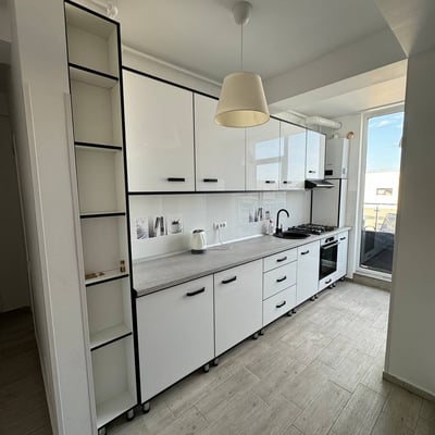 Miete geräumiger 3-Zimmer-Apartments, 100 m², erste Vermietung, Mamaia Nord, Constanța, Rumänien